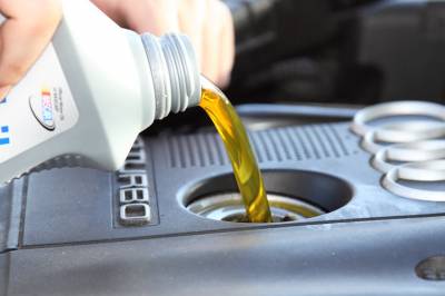 Особенности выбора машинного масла и других жидкостей для автомобиля