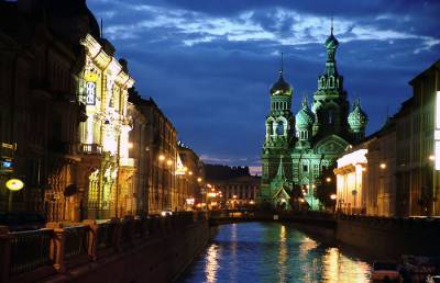 Почему все хотят иметь квартиру в Санкт - Петербурге?