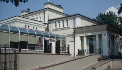 Россияне выкупили в центре Риги развлекательный центр.