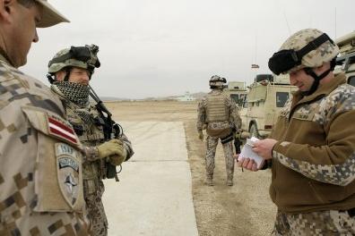 Латвия отправит двух солдат в Мали, несмотря на то, что общество против этого.