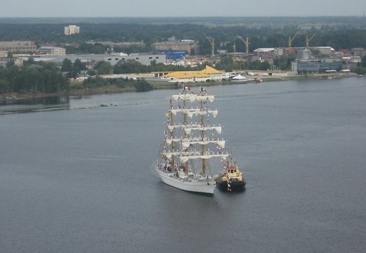 Парусное судно «Куаутемок» в Рижской Даугаве ждёт своих посетителей
