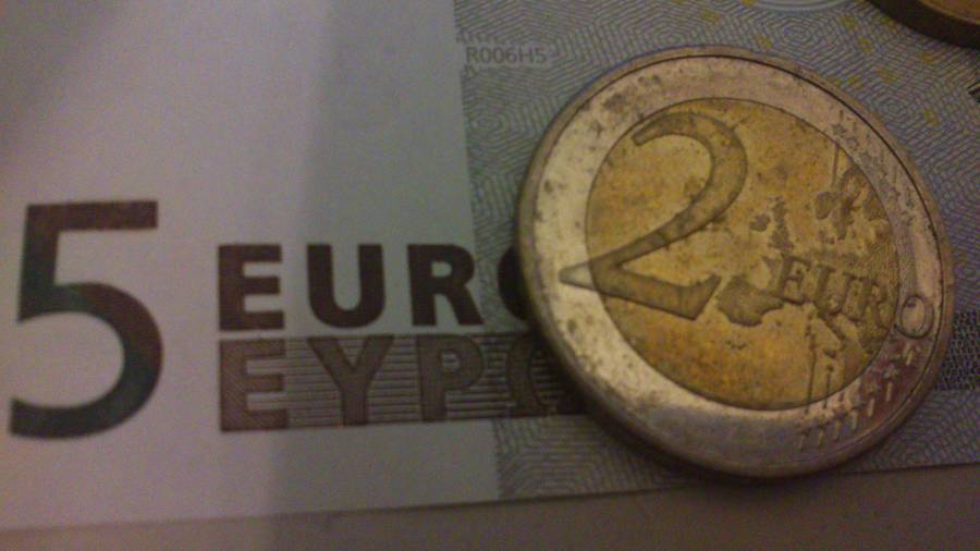 Начальные комплекты евро можно приобрести с 10 декабря