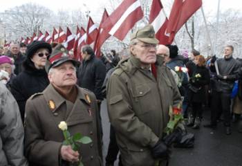 Жители Риги планируют собраться возле Памятника Свободы