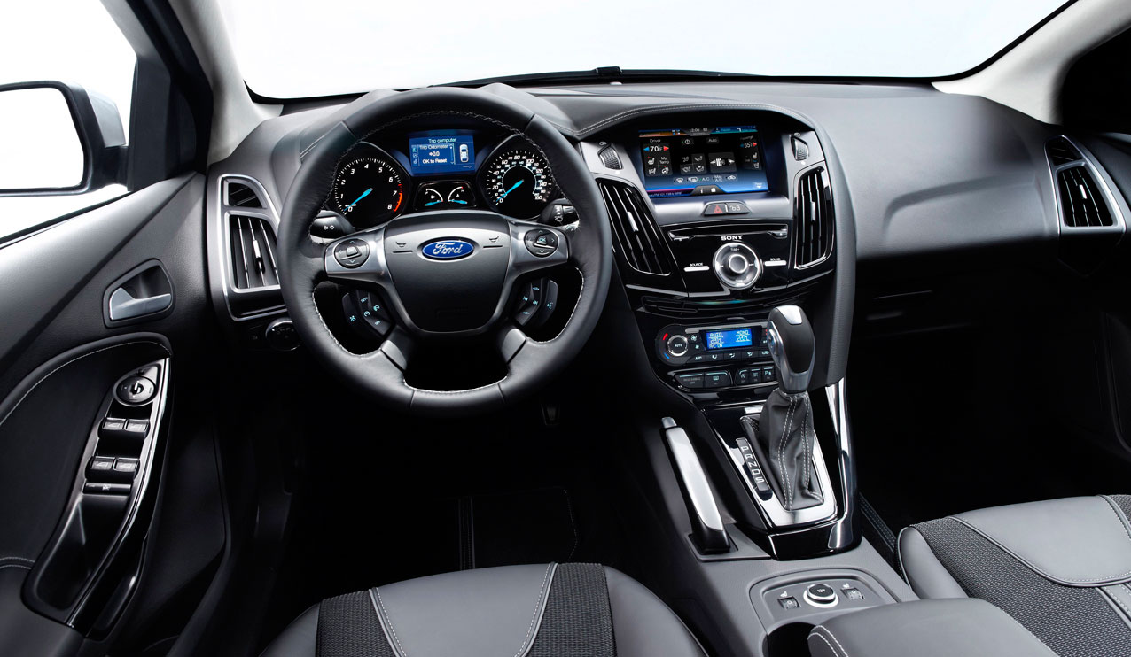 Фотография: салон, внутренняя отделка у Ford Focus 3