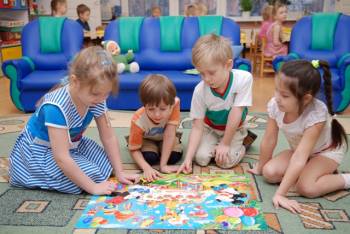 В Риге выделят дополнительные средства на места в детских садах.