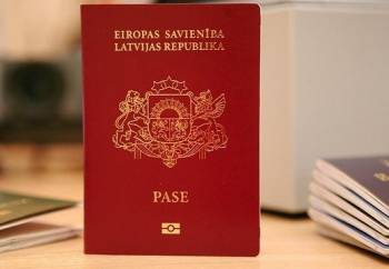 В этом году гражданство Латвии получили 1600 человек