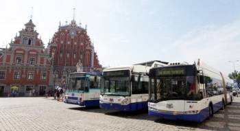 Вопросы по поводу стоимости проезда в общественном транспорте в Риге и ответы мэра Нила Ушакова